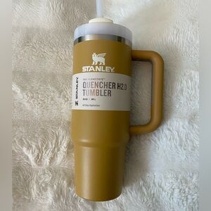 SOLD on xpost NEW Stanley YARROW Tumbler